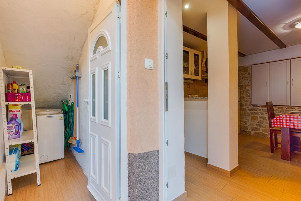 Tomo Apartment Спліт Екстер'єр фото