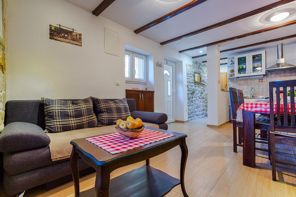 Tomo Apartment Спліт Екстер'єр фото
