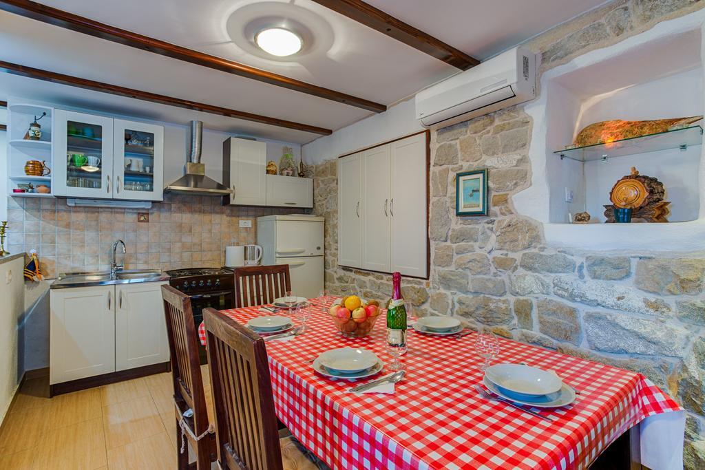 Tomo Apartment Спліт Екстер'єр фото